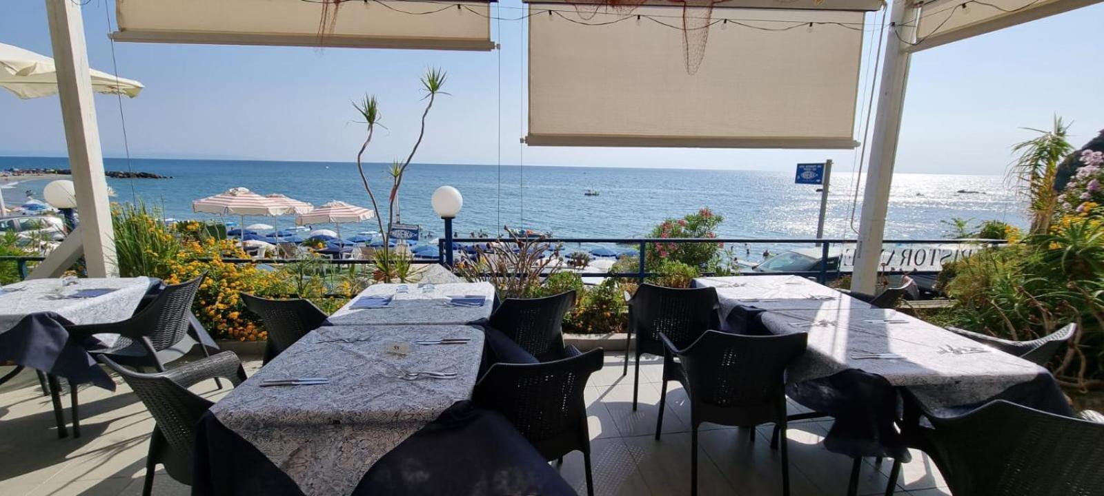 Hotel Ristorante Mareblu Amantea Ngoại thất bức ảnh