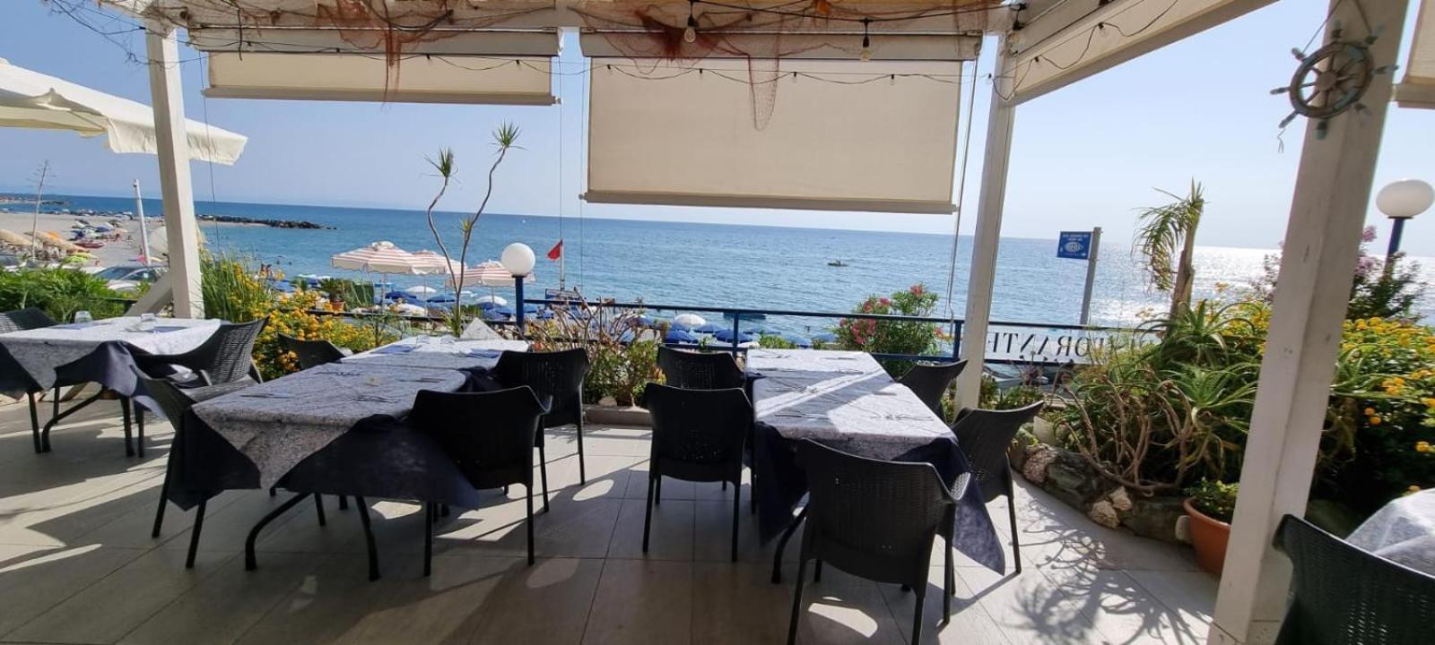 Hotel Ristorante Mareblu Amantea Ngoại thất bức ảnh