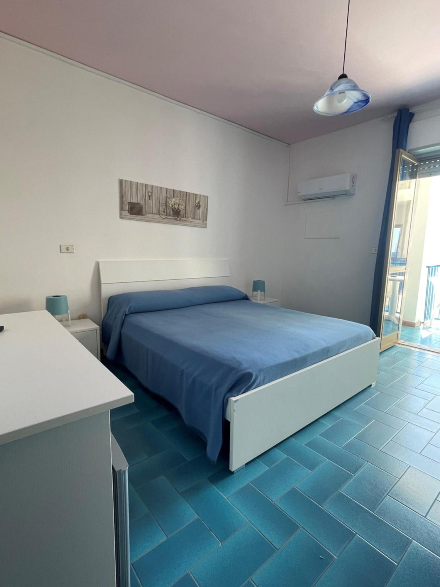 Hotel Ristorante Mareblu Amantea Ngoại thất bức ảnh
