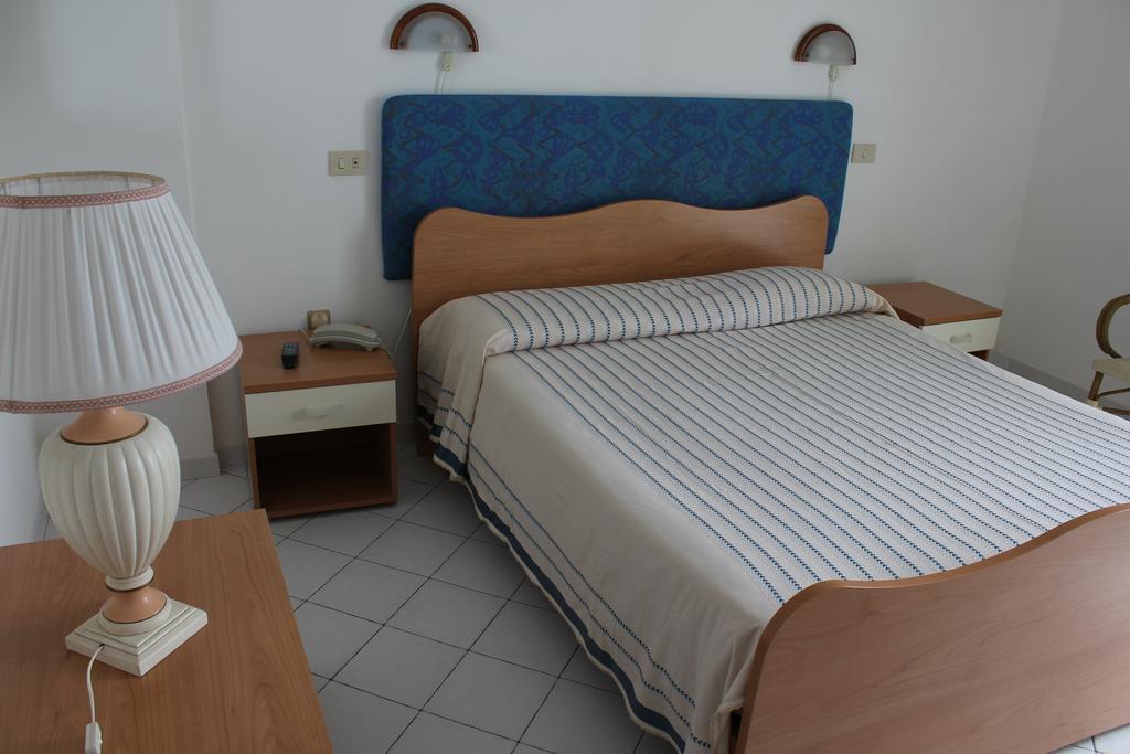 Hotel Ristorante Mareblu Amantea Phòng bức ảnh